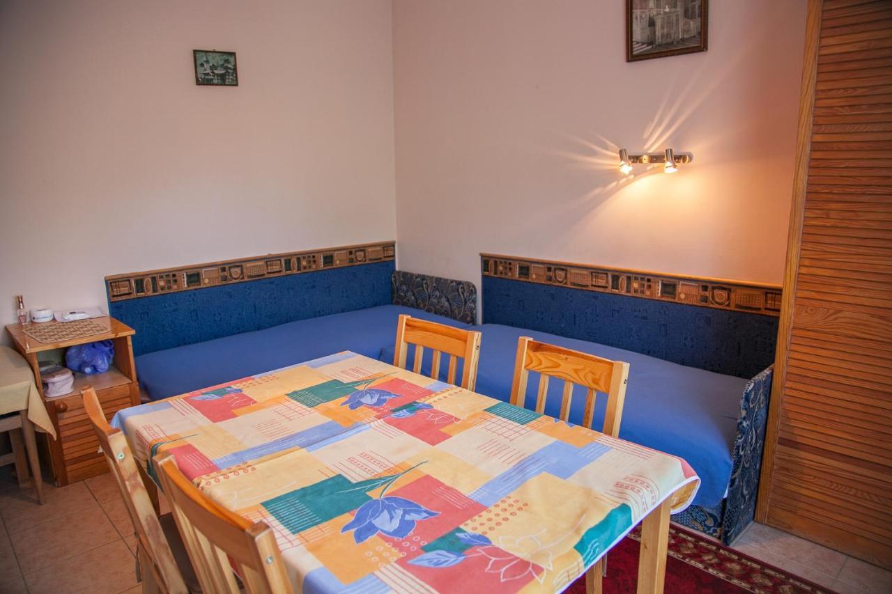 Izabella Panzio Bed and Breakfast Hajdúszoboszló Exterior foto