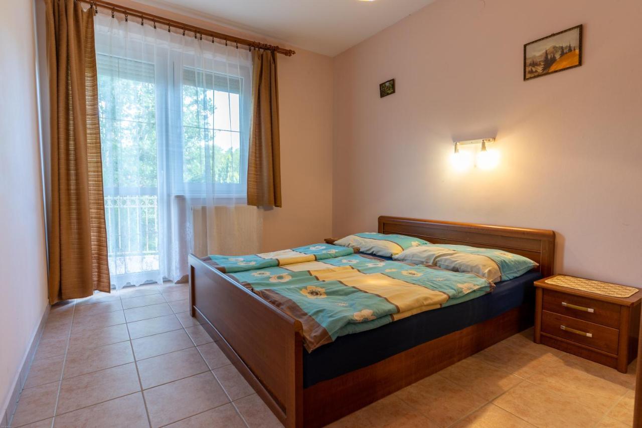 Izabella Panzio Bed and Breakfast Hajdúszoboszló Exterior foto
