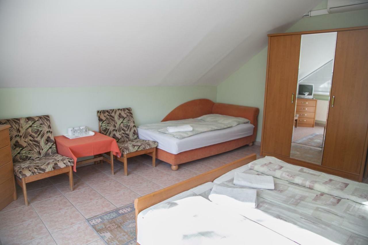 Izabella Panzio Bed and Breakfast Hajdúszoboszló Exterior foto